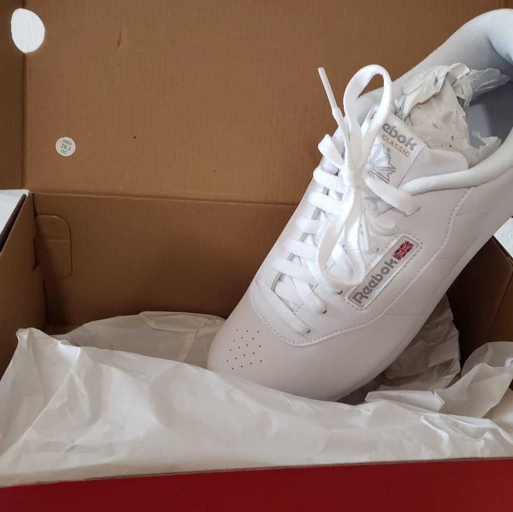 Sneakers - Picture 3 of 3